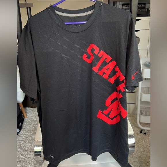 Nebraska State Nike Drifit black and red short sleeve top - Picture 1 of 2